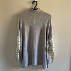 Jones New York Signature Grey Turtleneck with Striped Sleeves